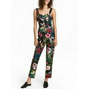 H&M Black Floral Jumpsuit Size 2